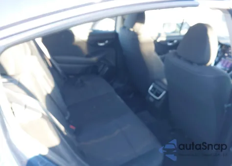 2022 Subaru Legacy Premium z USA, uszkodzony, nr VIN 4S3BWAD67N3014558